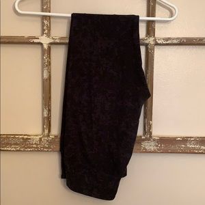 LuLaroe One Size Leggings black/gray